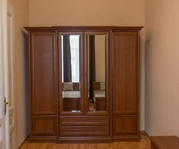 Apartment Suite Mukachevo Διαμέρισμα